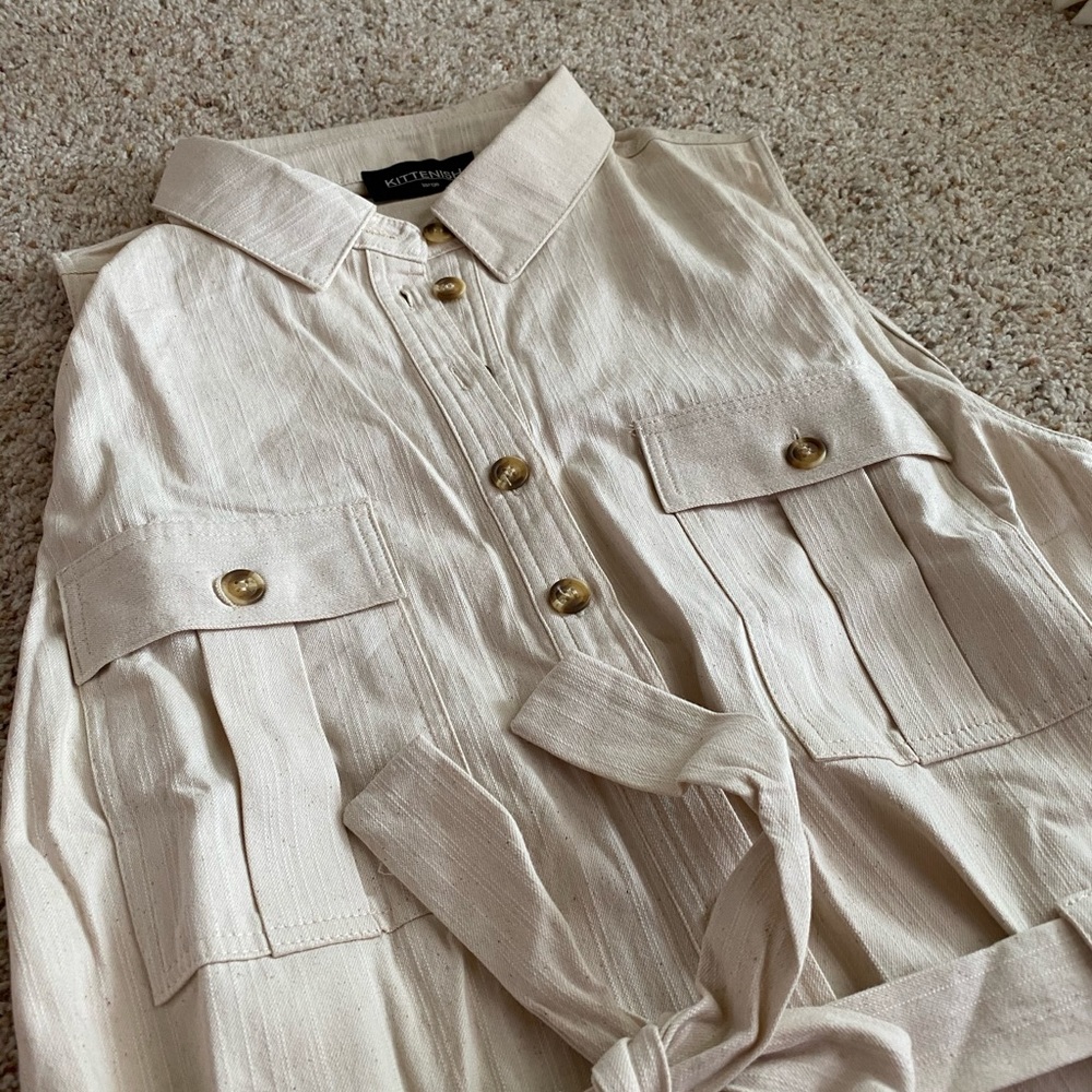Kittenish lover linen romper - Picture 4 of 6